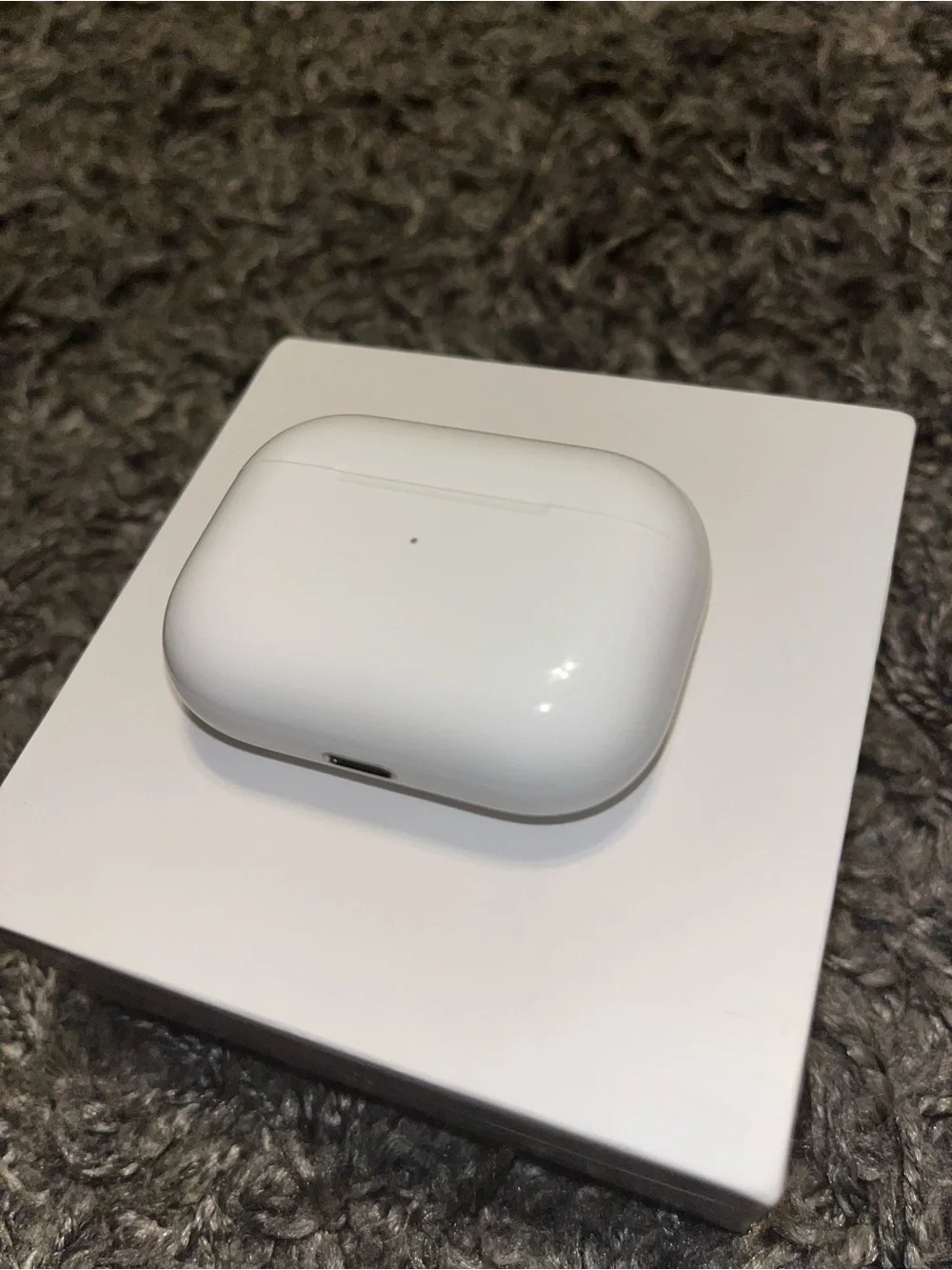 Apple AirPods Pro (White) - Wireless Noise-Cancelling Earbuds
